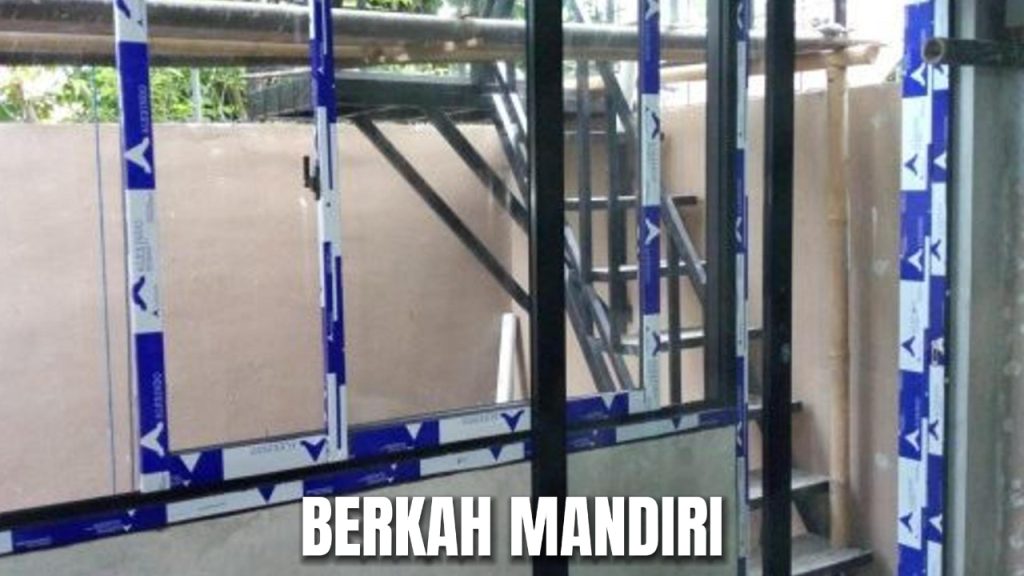 TOKO KACA ALUMINIUM TERDEKAT DI SUKATANI BEKASI.