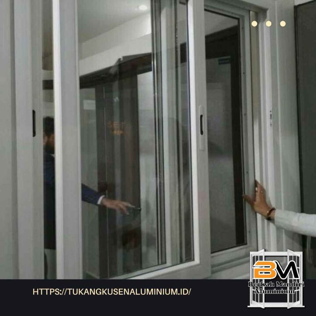 https://tukangkusenaluminium.id/2025/04/18/rekomendasi-terbaik-model-kusen-pintu-dan-jendela-aluminium-yang-bikin-tetangga-iri/