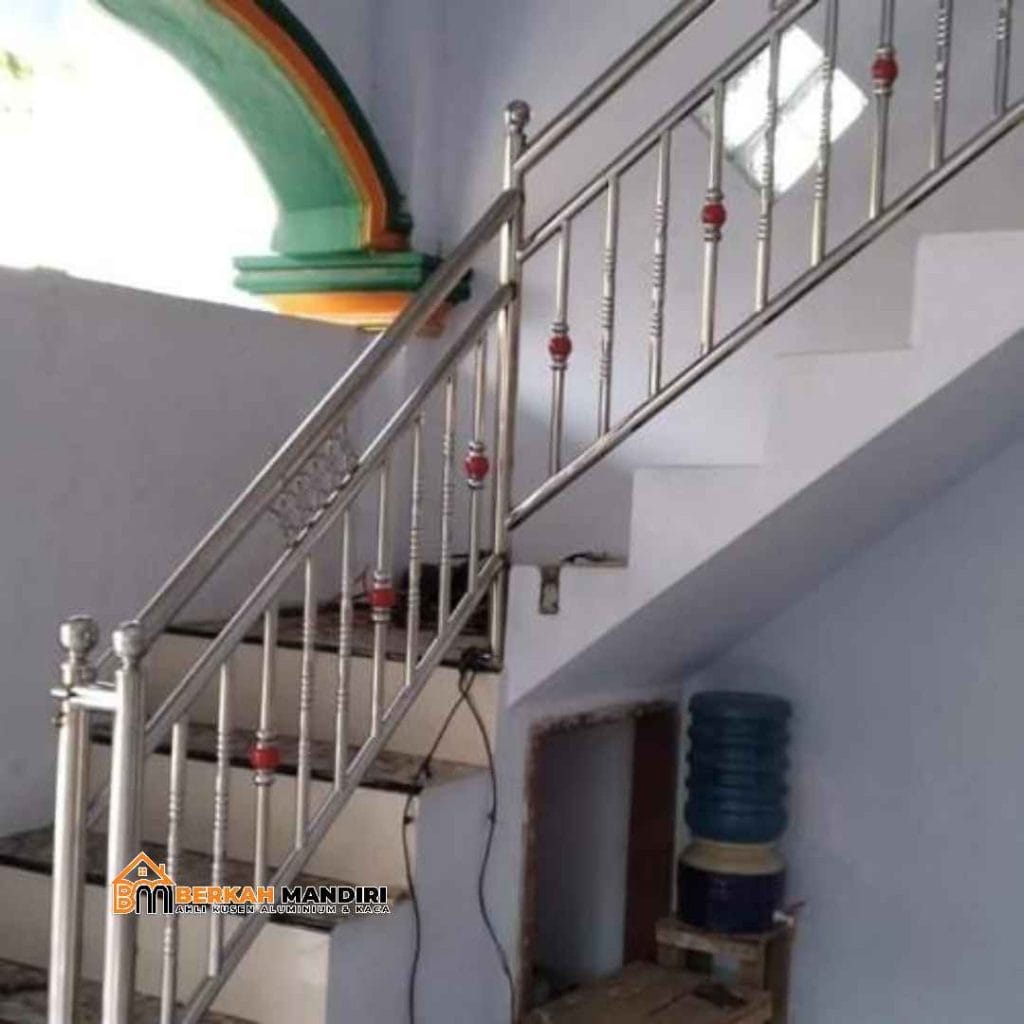 railing tangga stenlis mewah